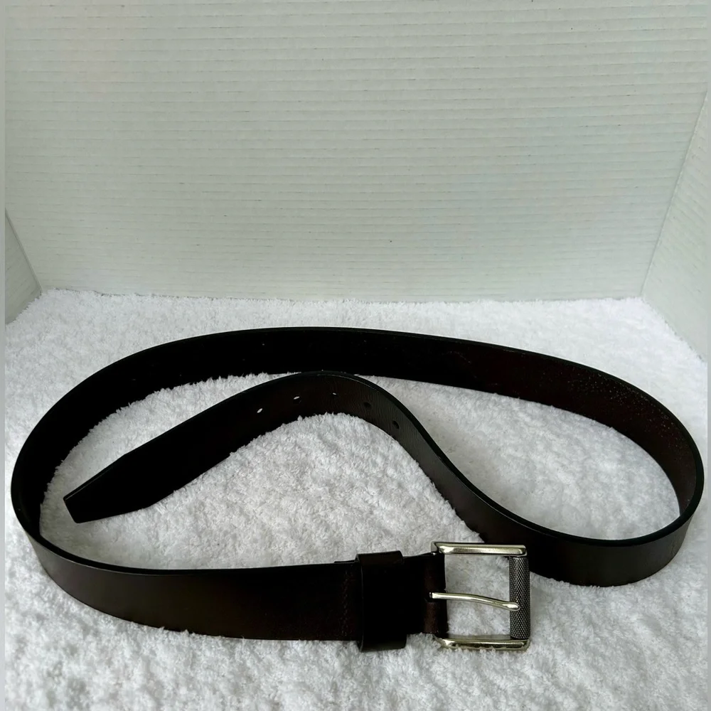 Johnston & Murphy Men's Brown Leather Belt Size 42